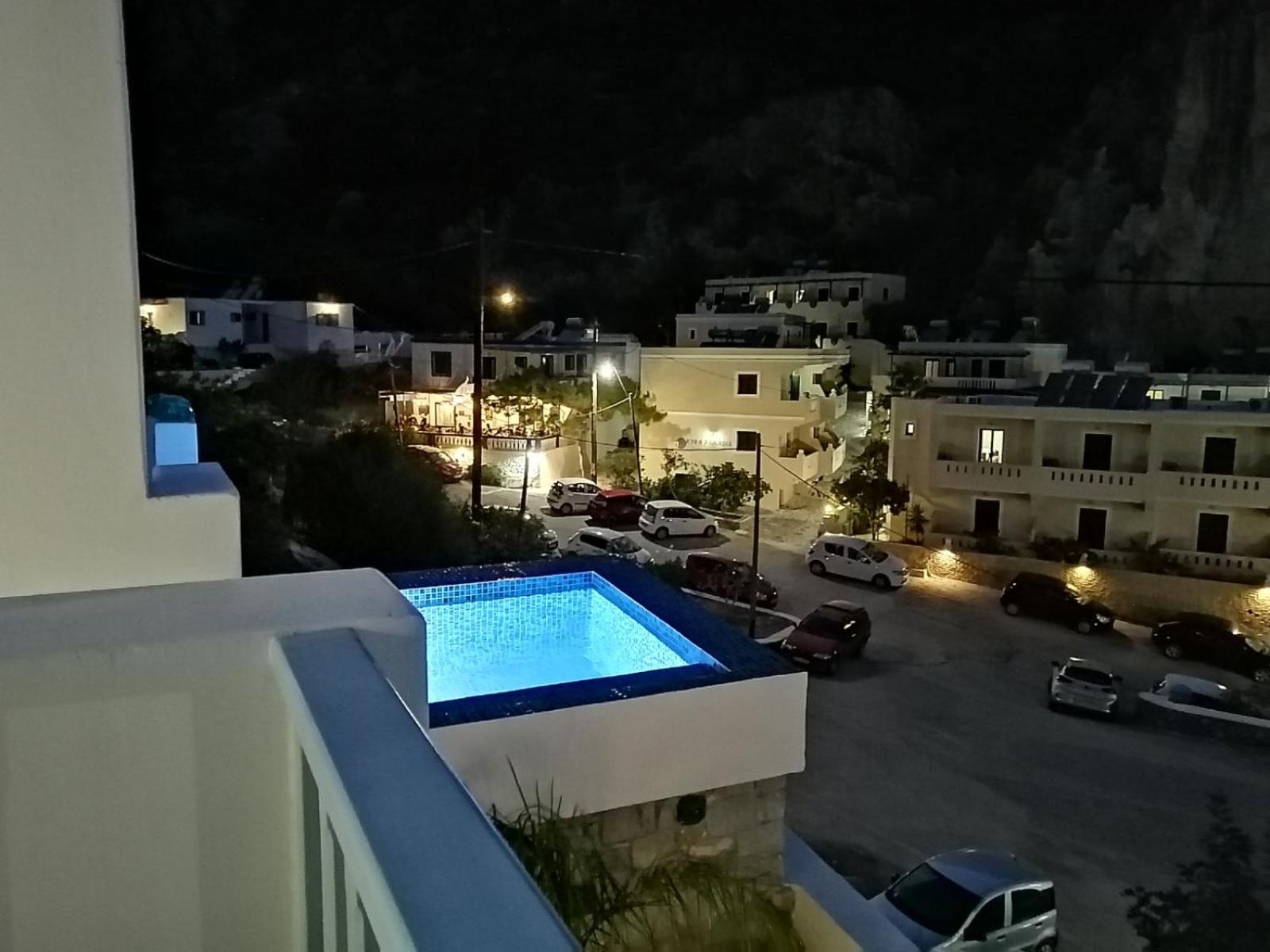 Enilion Luxury Suites Kyra Panagia Exterior foto